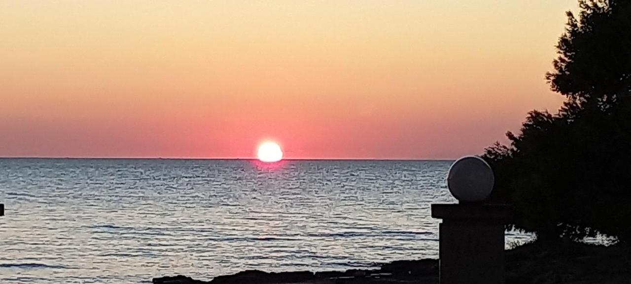 Attico Margherita - La Terrazza Sul Mare Gallipoli Bagian luar foto