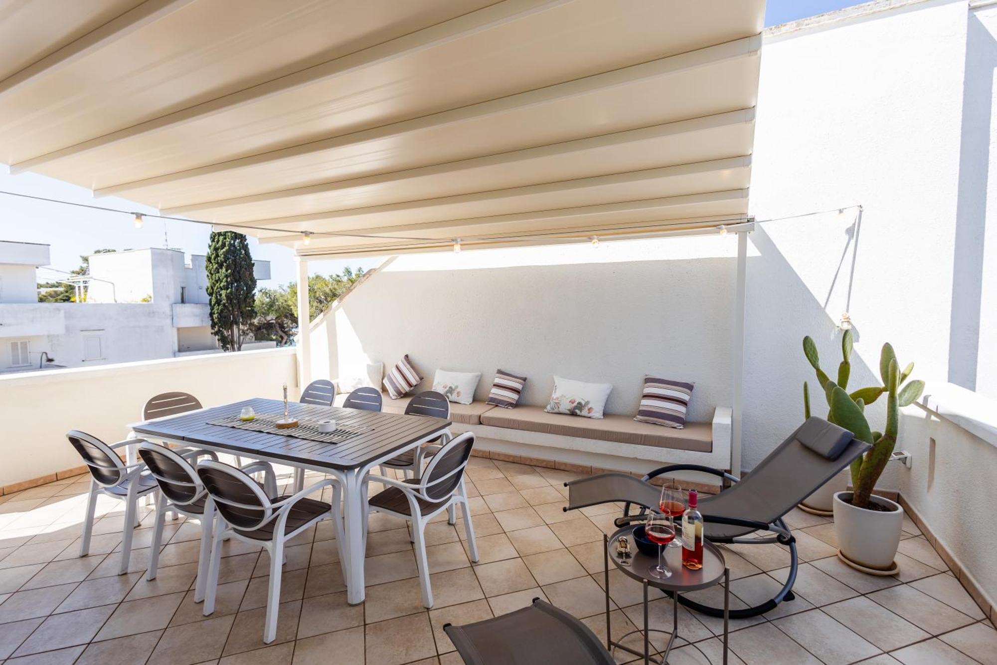 Attico Margherita - La Terrazza Sul Mare Gallipoli Bagian luar foto